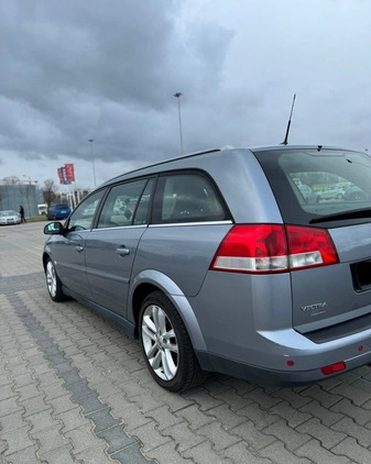 Opel Vectra cena 10100 przebieg: 194000, rok produkcji 2006 z Warszawa małe 326